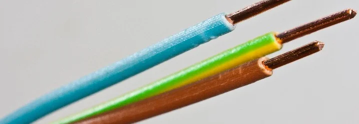 Abisolierte Kupferkabel